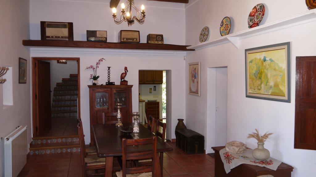Can Gat Sant Carles de Peralta Room photo
