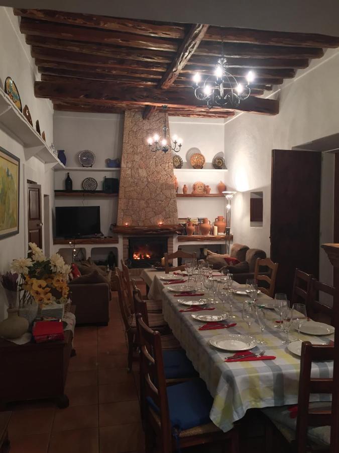 Can Gat Sant Carles de Peralta Exterior photo